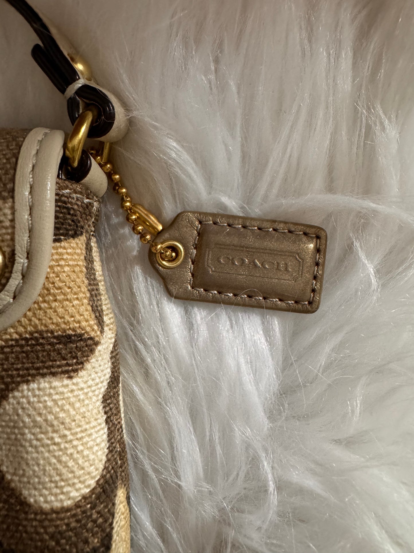 Coach Kristen Op Art Wristlet Clutch Wallet.