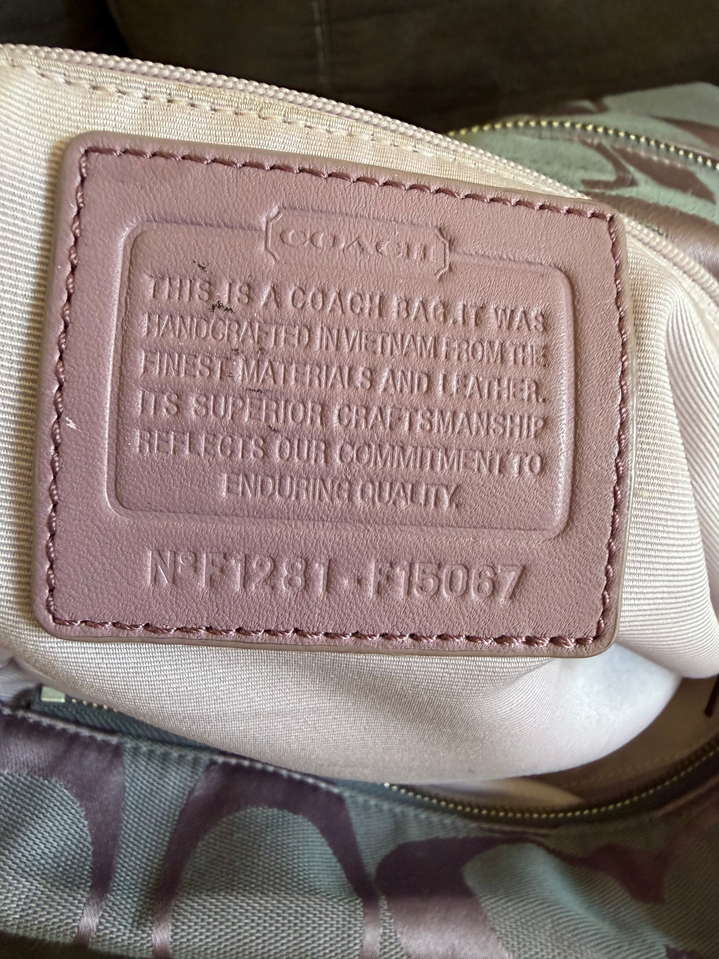 Coach Signature Duffle Lila