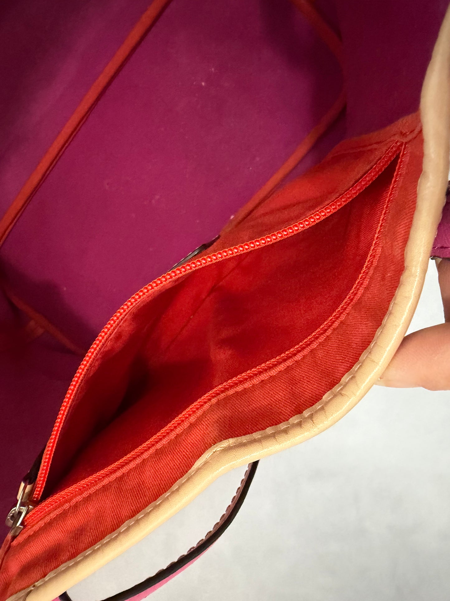 Coach Metro Tote Color Rojo Bermellón