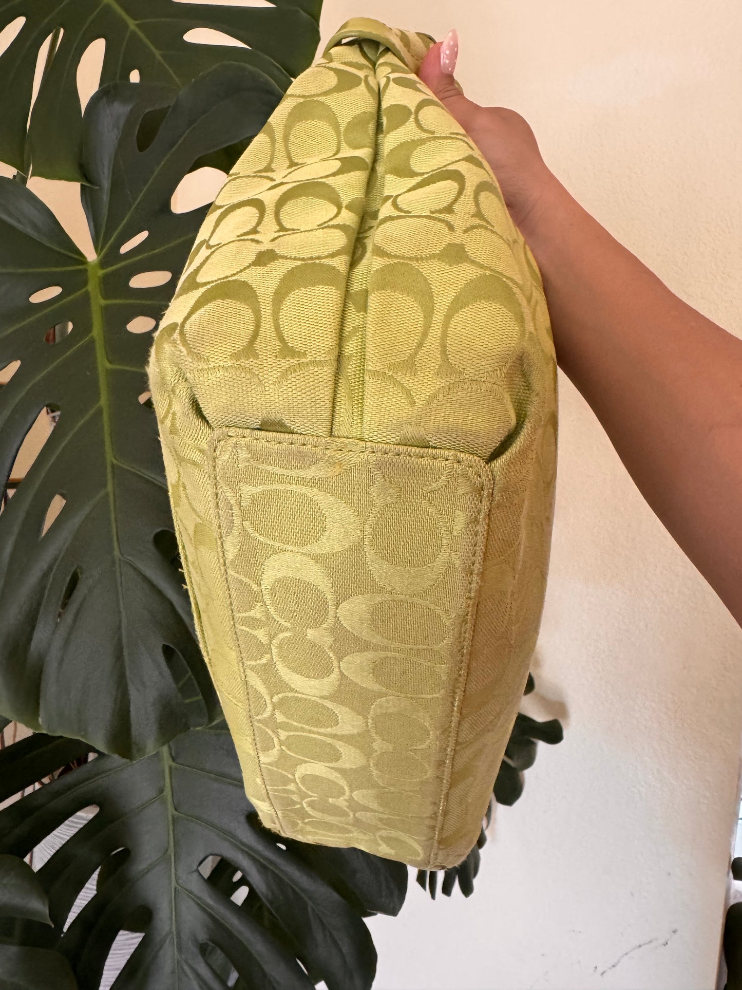 Coach Penelope Hobo Lime green. Bag, Wallet and checkbook