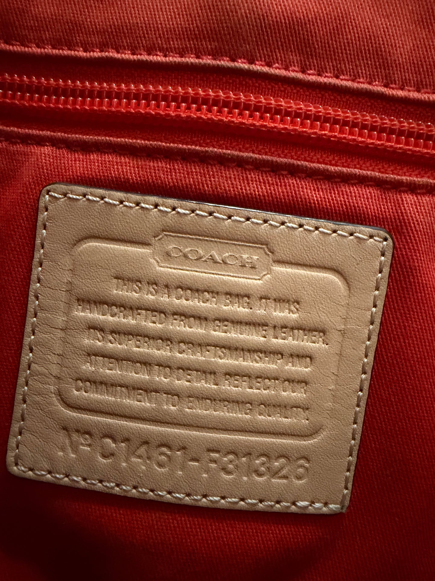 Coach Metro Tote Color Rojo Bermellón