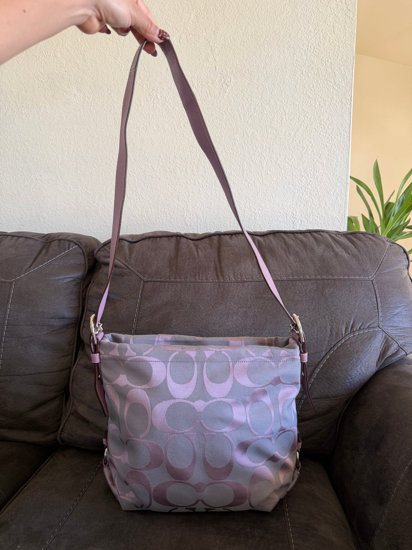 Coach Signature Duffle Lila