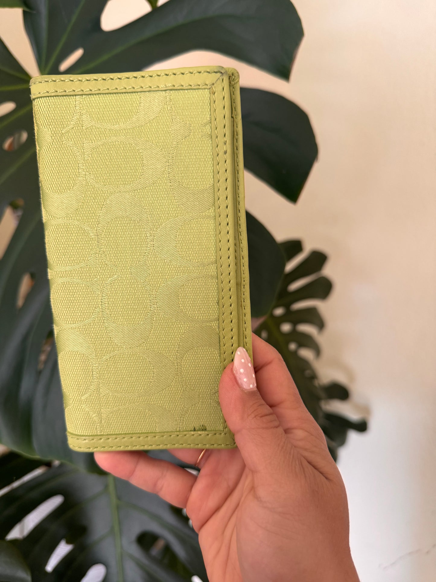 Coach Penelope Hobo Lime green. Bag, Wallet and checkbook