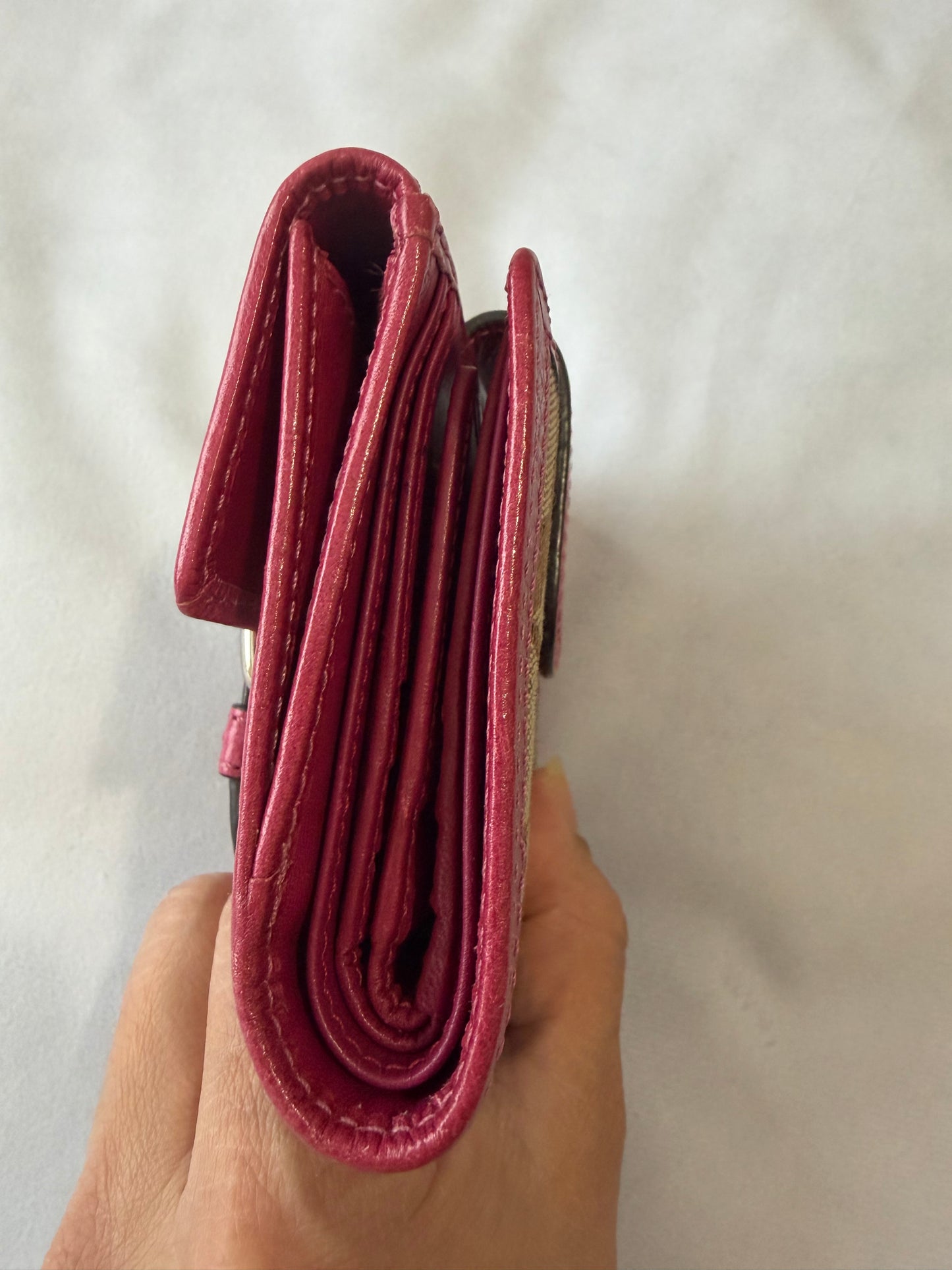 Coach Soho Wallet Fucsia/Beige