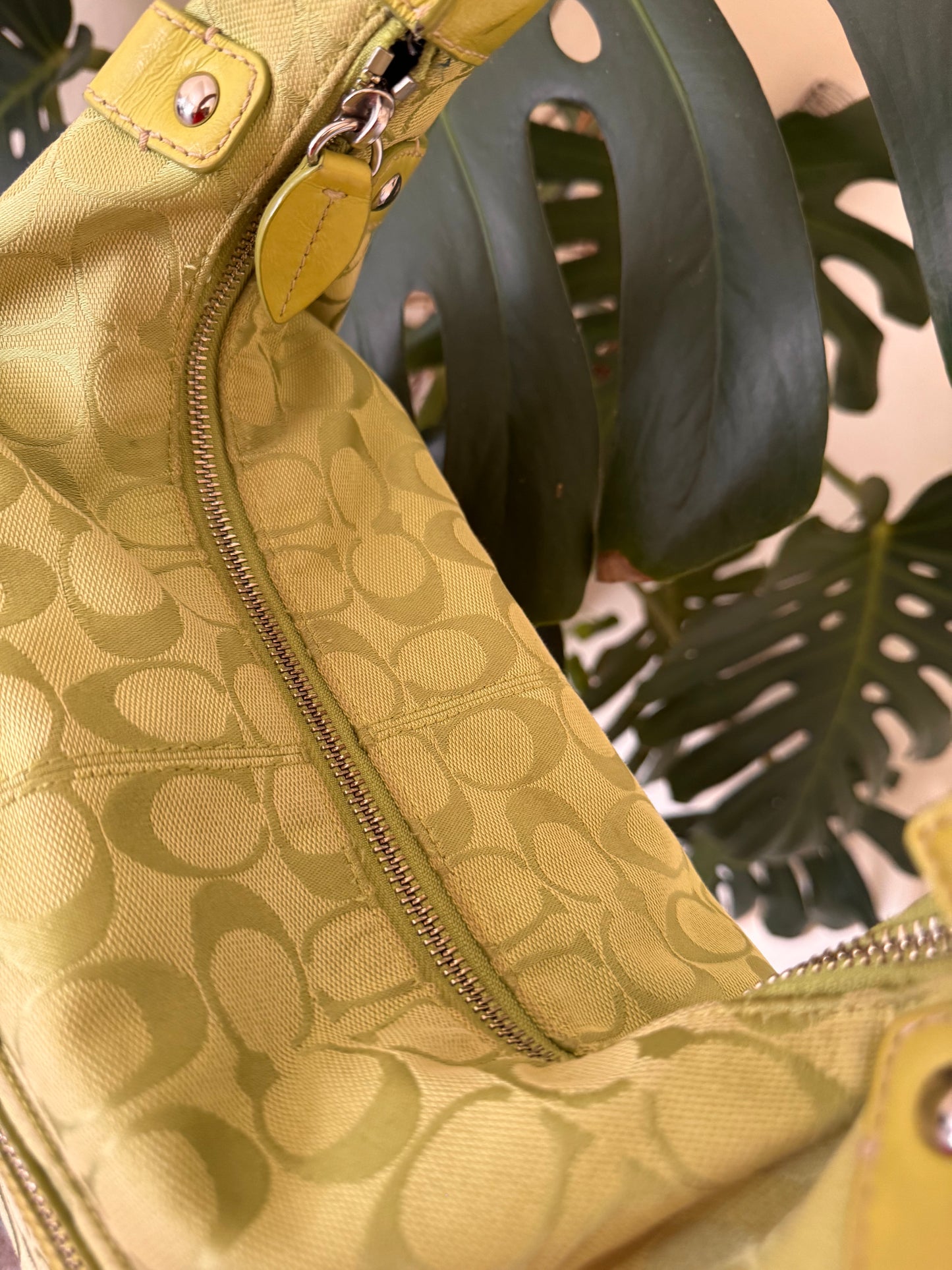 Coach Penelope Hobo Lime green. Bag, Wallet and checkbook
