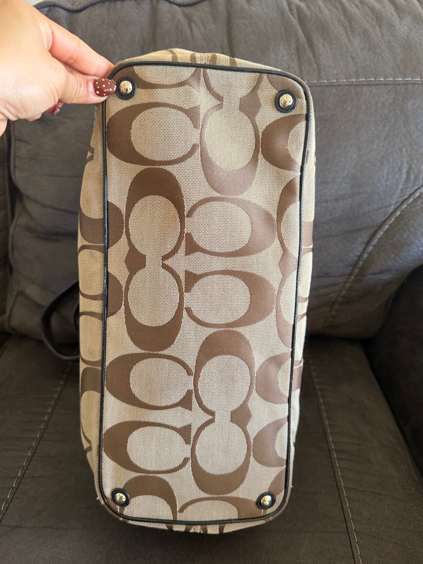 Coach Laura Signature