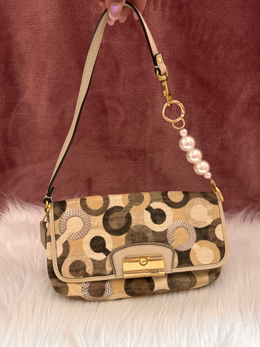 Coach Kristen Op Art Wristlet Clutch Wallet.