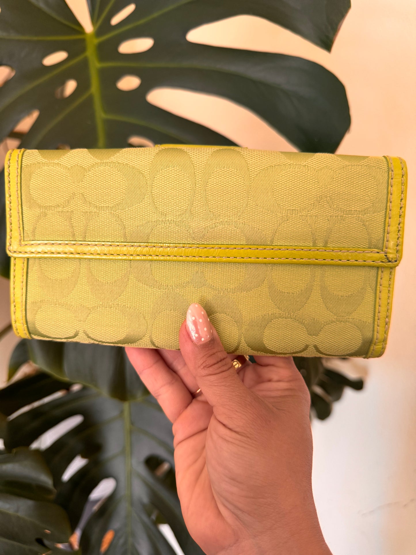 Coach Penelope Hobo Lime green. Bag, Wallet and checkbook