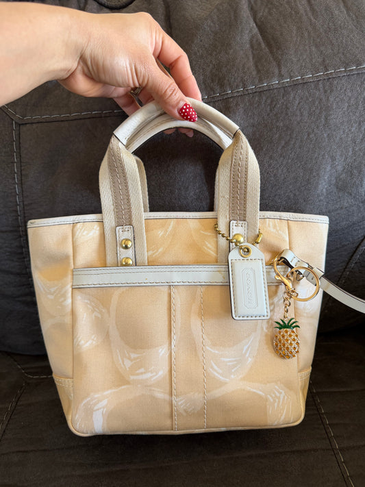 Coach Hampton Tote Small